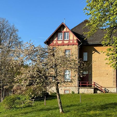 L' Extravagante Im Garten Von Schloss Schmidtheim Exterior photo